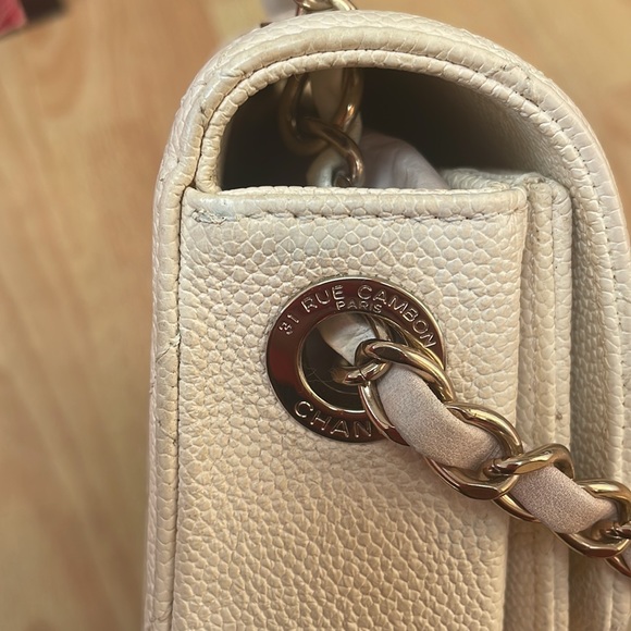 Chanel flap bag white - Picture 12 of 15